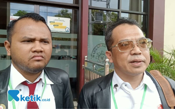 Thumbnail Dua Minggu Disel Tanpa Surat Perintah Penahanan, Keluarga Kasus Judol Gugat Penyidik Polres Tuban