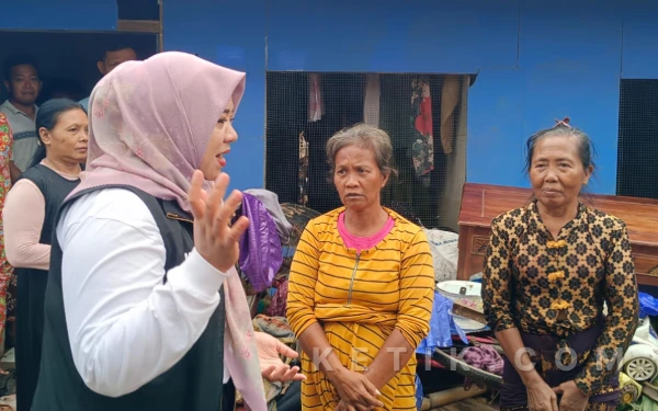 Thumbnail Berita - Pascabanjir Situbondo, Pemkab Dirikan Dapur Umum dan Posko Kesehatan Gratis