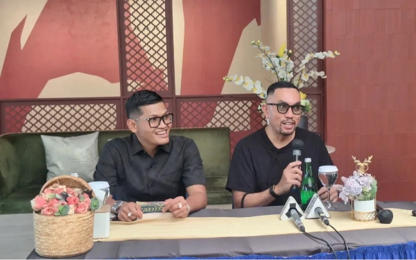 Thumbnail Berita - Ahmad Sahroni Bongkar Modus Penipuan Catut KPK, Pelaku Minta Rp300 Juta Berakhir Ditangkap