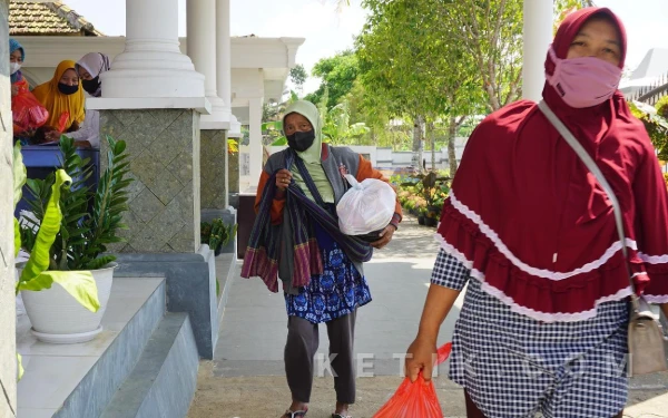 Thumbnail Berita - Zakat Fitrah Pacitan 1447 H Ditetapkan 2,8 Kg Beras, Ini Waktu dan Bacaan Niatnya