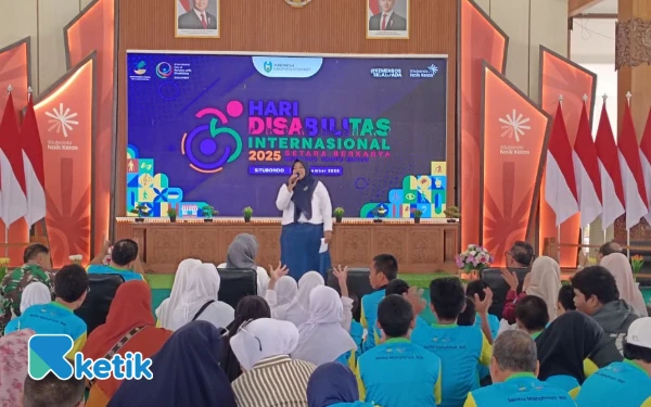 Thumbnail Berita - UPT Sentra Mahatmiya Gelar Peringatan Puncak Hari Disabilitas Internasional di Pendopo Rakyat Situbondo