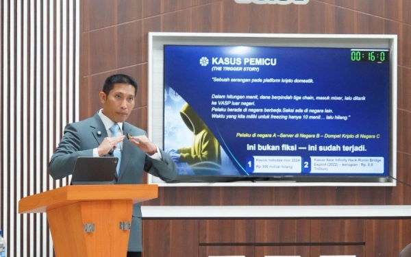 Thumbnail Berita - Ancaman Blockchain terhadap Stabilitas Keuangan Negara, NASTRAP Kombes Arsal Sahban Raih Predikat Terbaik Sespimti Polri