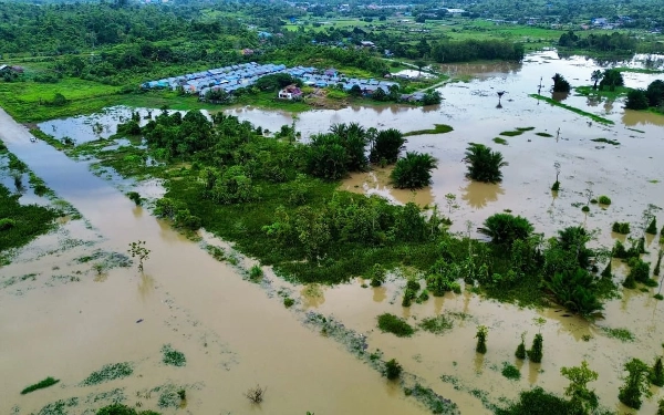 Thumbnail Ratusan Keluarga Terdampak! Banjir Landa Donggala, Pekanbaru Hingga Sorong