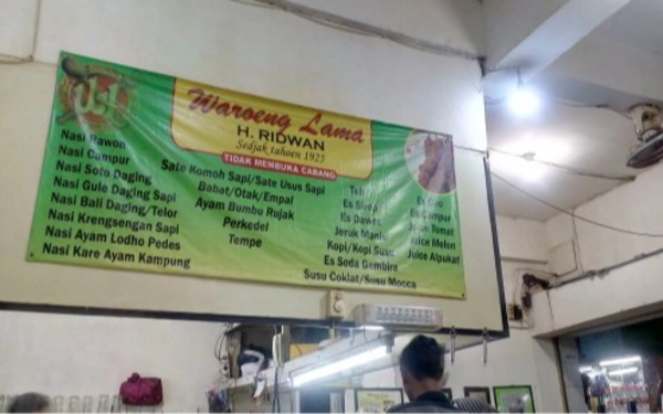 Thumbnail Berita - Hidden Gem Tertua di Malang? Warung Haji Ridwan Buktikan Rasa Tak Pernah Bohong Sejak 1925