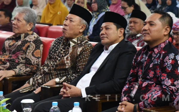 Thumbnail Berita - Umsida Peringati Milad, Bupati Subandi Sampaikan Apresiasi dan Selamat