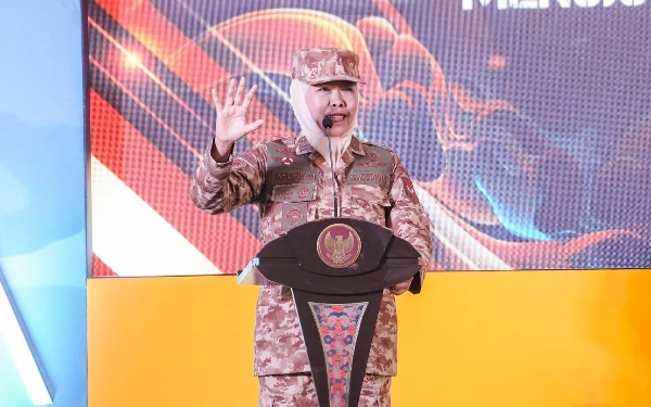 Thumbnail Retreat ala Prabowo, Gubernur Jatim Gembleng Mental dan Fisik Kepala OPD