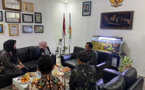 Thumbnail Beri Kontribusi Nyata, Wabup Malang Dorong Pengembangan Usaha Florawisata Santerra