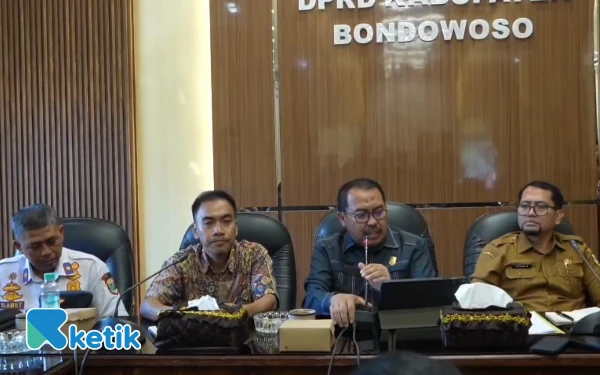 Thumbnail Pasokan BBM di Bondowoso Terkendali, Pertamina Tambah Armada dan Ubah Rute Distribusi