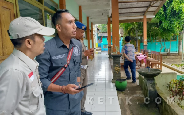 Thumbnail Berita - Miris! SDN 4 Sukowilangun Ambruk, Anggota DPRD Kabupaten Malang Nilai Merger Jadi Solusi