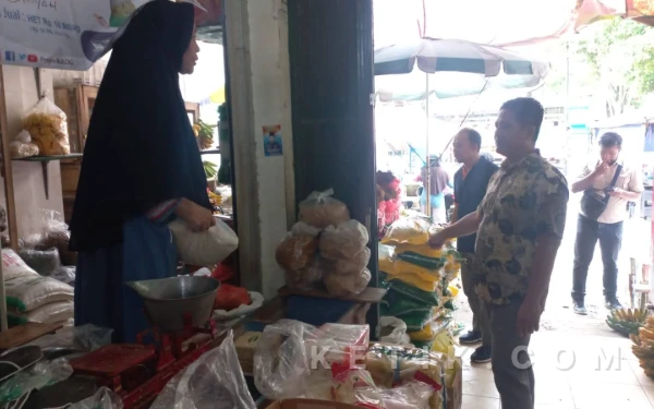 Thumbnail Berita - Dampak MBG, Harga Telur-Sejumlah Komoditas di Pacitan Ikut Terkerek saat Ramadan