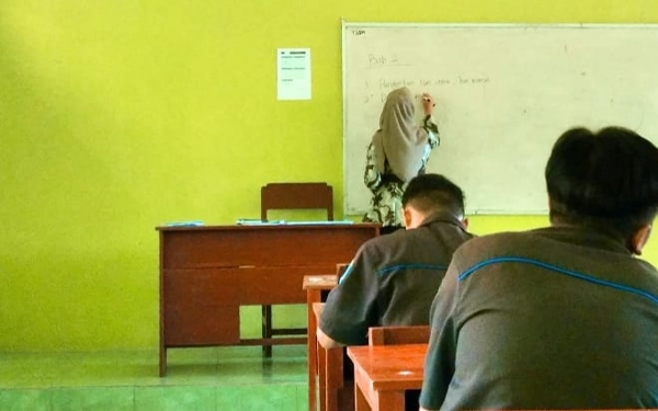 Thumbnail Kabar Gembira! 91.028 Guru PAI Segera Terima TPG, Tunjangan Non-ASN Naik Jadi Rp2 Juta per Bulan