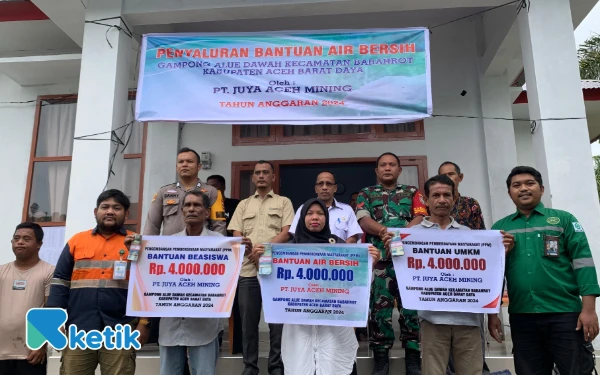 Thumbnail Berita - Warga Alue Dawah Terima Bantuan Dana Air Bersih dari PT Juya Aceh Mining