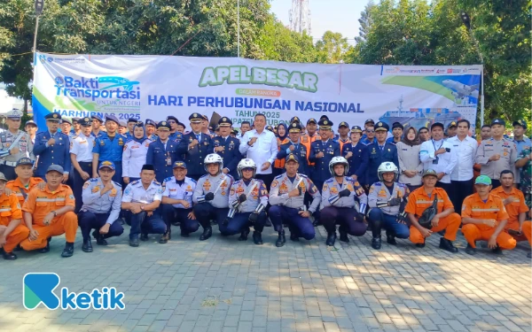 Thumbnail Berita - Apel Besar Peringati Harhubnas, Bupati Minta Dishub Situbondo Tingkatkan Pelayanan Publik