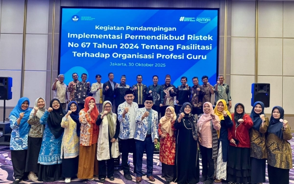 Thumbnail Prof Cecep: Pendidik Wajib Jadi Anggota Profesi Guru