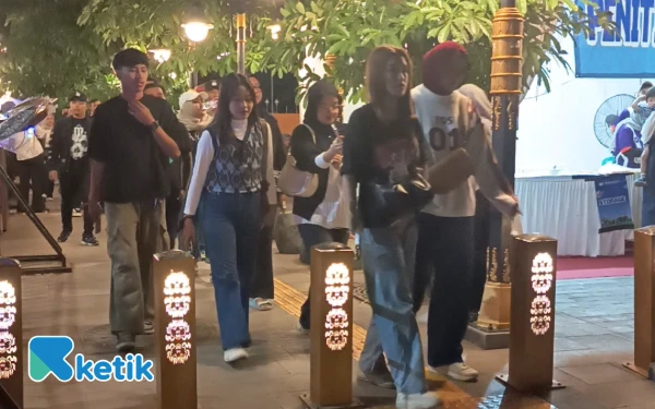 Thumbnail Berita - Konser Musik Dialog Cinta Hadirkan Dewa 19 dan NDX AKA di Jombang, Penonton: Semoga Makin Sering Diadakan