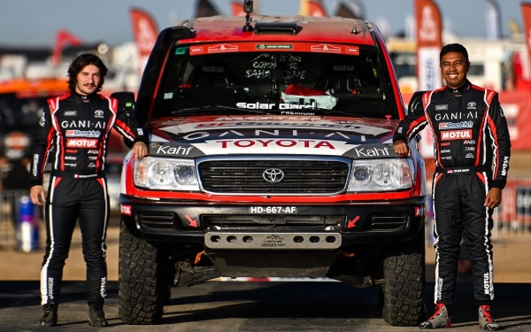 Thumbnail Berita - Sejarah di Dunia Balap Indonesia, Julian Johan Juarai Kelas Iconic Classic Club di Reli Dakar 2026