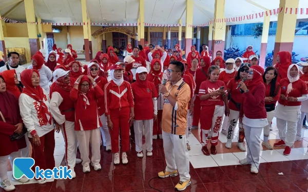 Thumbnail Berita - Peringati HUT RI, Partai Golkar Gelar Senam Bersama Ibu-Ibu Lumajang