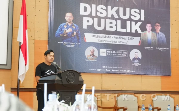 Thumbnail Berita - HPN 2026: Rumah Jurnalis Pacitan Gelar Diskusi Publik Integrasi Madin-Sekolah Negeri