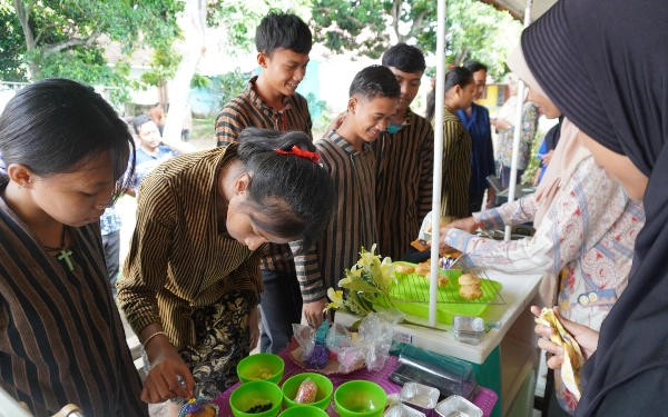 Smansaba Situbondo Pamer Karya Double Track, Sekaligus Promosi Sekolah