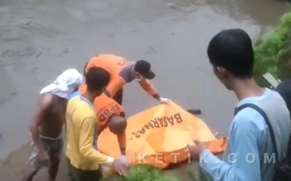 Thumbnail Berita - Penemuan Mayat Perempuan Mengambang di Sungai Gemparkan Warga Dam Bantungan Situbondo
