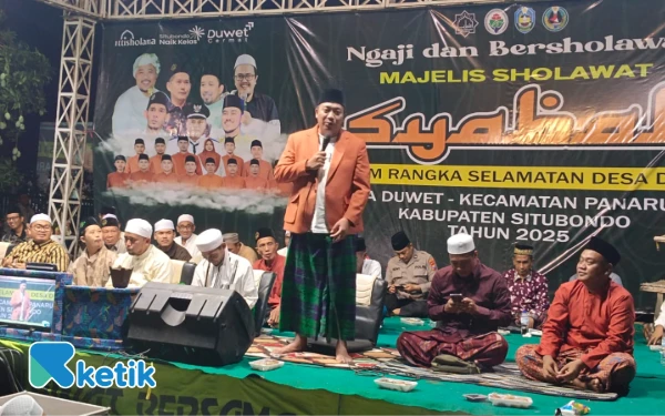Thumbnail Berita - Ribuan Jemaah Hadiri Ngaji dan Bersholawat di Situbondo, Bupati Rio Tegaskan Pentingnya Amalan