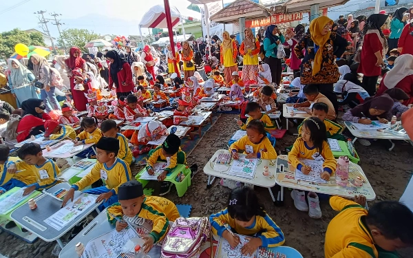 Thumbnail Kolaborasi! IGTKI-Sari Roti  Dukung Kreativitas Anak Lewat Lomba Semarakkan HUT ke-80 RI