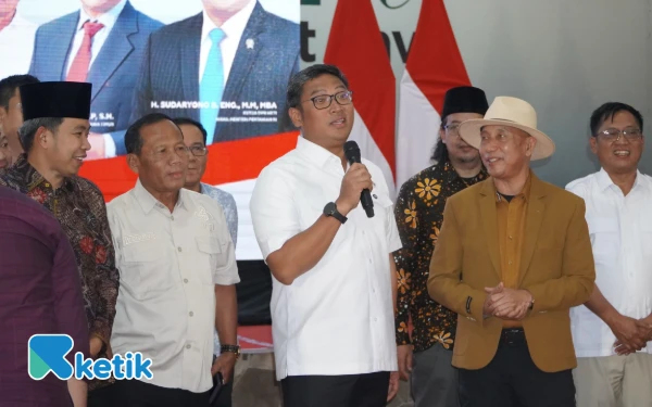 Thumbnail Berita - Aspirasi Petani Langsung Direspons Cepat, Ketua DPD HKTI Jatim: Terima Kasih Presiden Prabowo