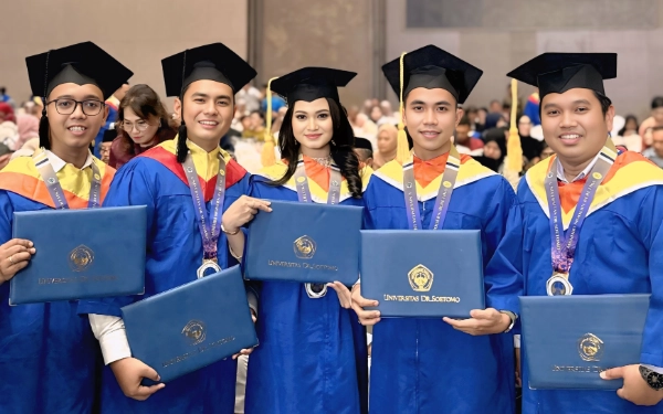 Thumbnail Gelar Baru, Semangat Baru! 5 ASN Biro Adpim Siap Wujudkan Jatim Gerbang Nusantara