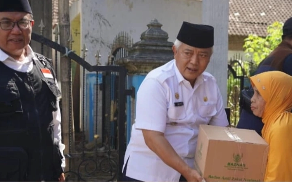 Thumbnail Bupati Malang Perhatikan Wilayah Terpencil, Bagi Bantuan di Dusun Putukrejo