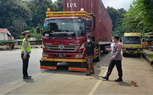 Thumbnail Berita - Cegah Macet di TTG, 'Mobil Raksasa' Dilarang Melintas di Jalur Susoh-Blangpidie Abdya