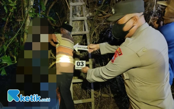 Thumbnail Berita - 4 Hari Tidak Pulang, Pria Bangilan Tuban Ditemukan Gantung Diri di Tepi Hutan