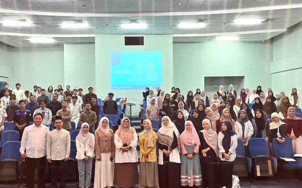 Thumbnail Fakultas Humaniora UIN Malang Gelar Workshop The Next Level of Ulul Albab, Bekali Mahasiswa Mental Tangguh dan Produktif di Era Digital