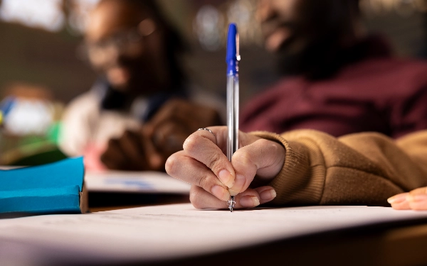 Thumbnail Berita - H-1 Penutupan SNBP 2026: Segera Unggah 5 Sertifikat 'Sakti' Ini untuk Perbesar Peluang Lolos PTN!