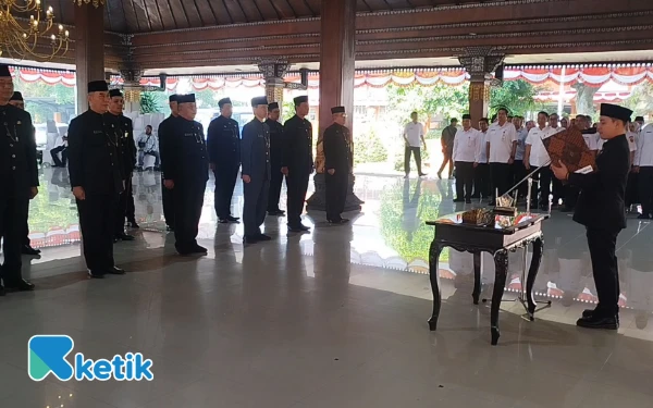 Thumbnail Berita - Perdana! Bupati Mojokerto Mutasi 16 Pejabat Eselon II, Ini Daftarnya