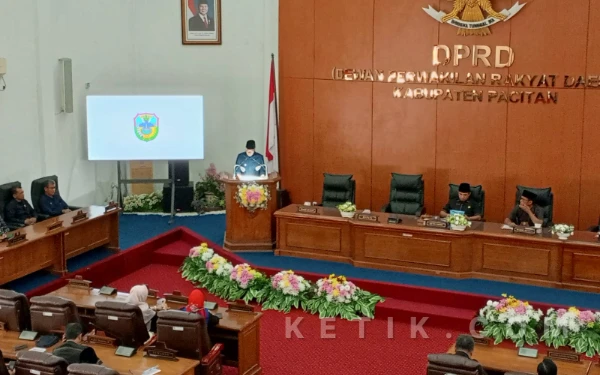 Ekonomi Pacitan Tumbuh 6,35 Persen, Bupati Sampaikan LKPJ 2025 ke DPRD