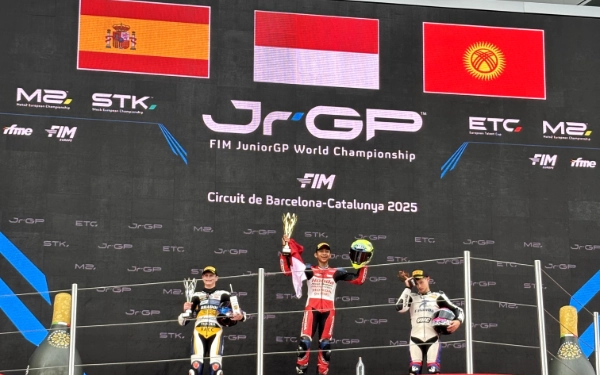 Thumbnail Rider Indonesia Ramadhipa Bikin ‘Geger’ Catalunya, Menangi Race European Talent Cup padahal Start 24
