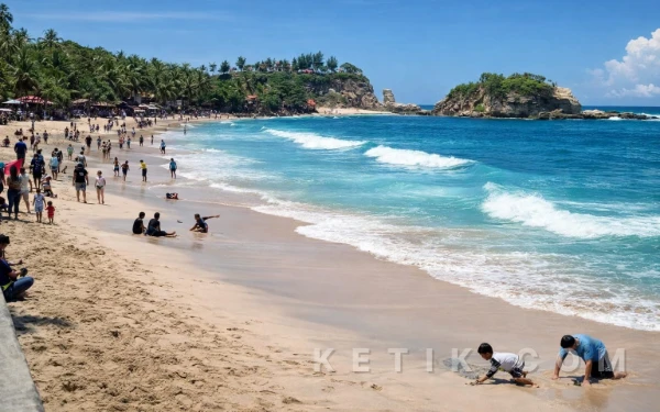 Thumbnail Berita - Tembus 174.229 Kunjungan, Berikut Top 5 Wisata Penopang Utama PAD Pacitan