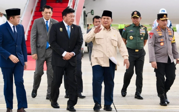 Thumbnail Setiba dari Mesir Prabowo Langsung Ratas Bahas Pengamanan Nataru di Bandara Halim