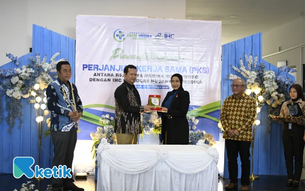 Thumbnail Berita - Bupati Bondowoso Resmikan Kerja Sama RS Cahya Medika dan IHC PT Rolas Nusantara Medika