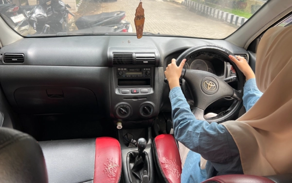 Thumbnail Hindari Makanan Ini Agar Tidak Ngantuk saat Nyetir