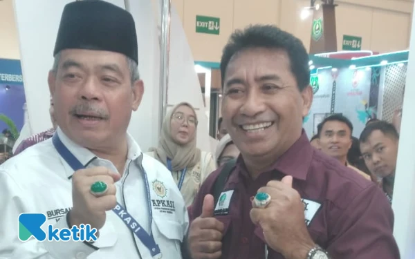 Thumbnail Berita - Pesona Batu Bacan Halmahera Selatan Satukan Bursa Zanubi dan Nasir Koda di Apkasi Otonomi Expo 2025