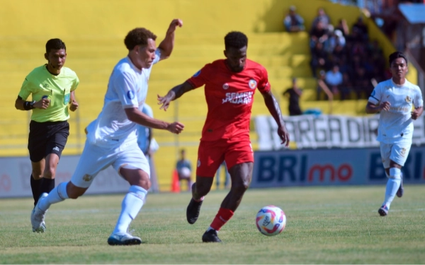 Thumbnail Prediksi Arema FC vs Semen Padang, Singo Edan Siap Antar Kabau Sirah Degradasi