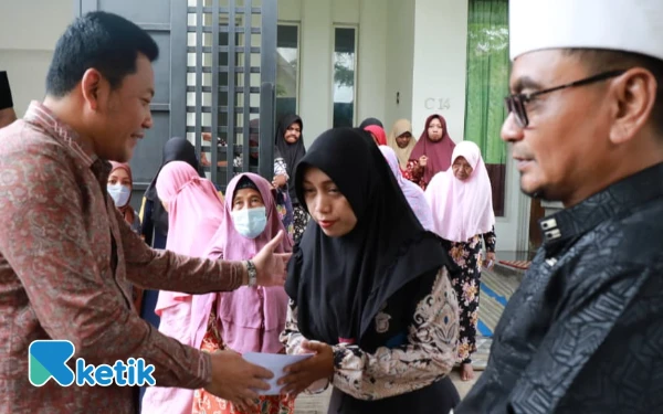 Thumbnail Berita - Pemkab Sidoarjo Dukung Pesantren dan Peduli Santri; Bupati Subandi: Ini Tanggung Jawab Kita Semua