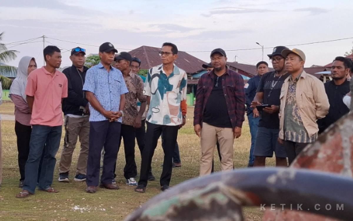 Thumbnail Berita - Wabup Halsel Pastikan Makayoa On Track, Program Jalan di Tengah Tekanan