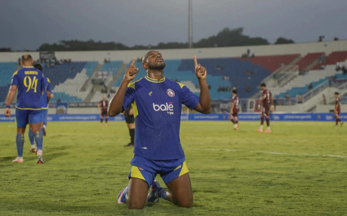 Thumbnail Berita - Arema FC Resmi Lepas Joel Vinicius Jelang Super League 2026/2027