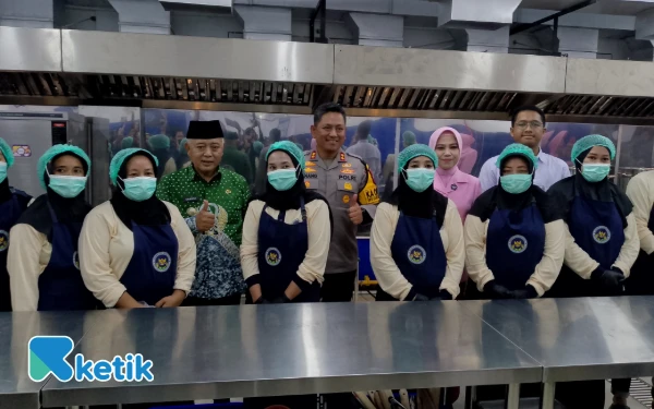 Thumbnail Cakupan Layanan Gizi Diperluas, Polres Malang Resmikan 3 SPPG