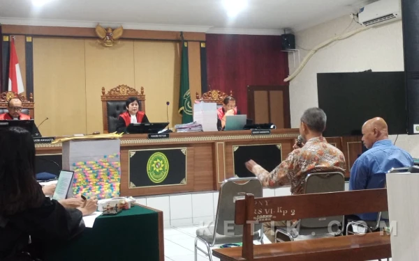 Thumbnail Berita - Proposal Kilat dan Perbedaan Alamat Terungkap dalam Sidang Dugaan Korupsi Dana Hibah Pariwisata Sleman