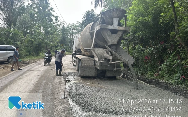 Thumbnail Berita - Pemkab Lebak Percepat Pembangunan Jalan, 11 Ruas Kabupaten dan 42 Poros Desa Dikerjakan di 2026
