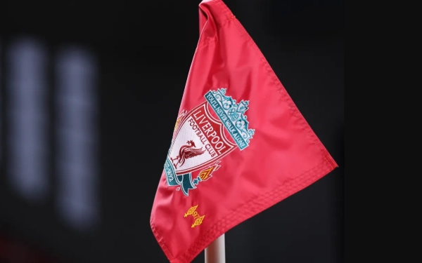 Thumbnail Tragedi di Parade Juara Liverpool, 50 Orang Terluka Termasuk Anak-Anak