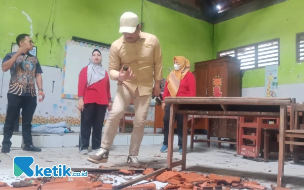 Thumbnail DPRD Sidoarjo Arahkan Pokir untuk Sekolah Rusak, Ketua Fraksi PKB: Hukumnya Sunah Muakkad
